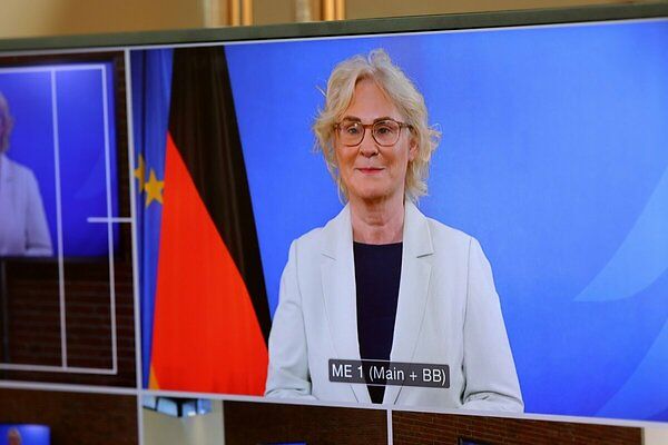 Die Bundesjugendministerin Christine Lambrecht in ihrer Videogrußbotschaft