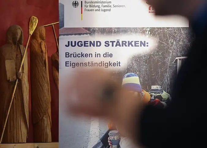 Ein Teil von einem Flyer von JUST BEst.